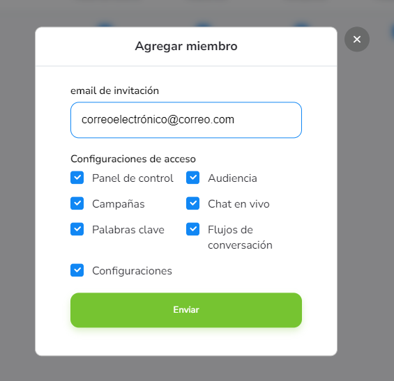 Agregue el correo electrónico del usuario haciendo clic en AGREGAR MIEMBRO y defina los permisos que tendrá el usuario.